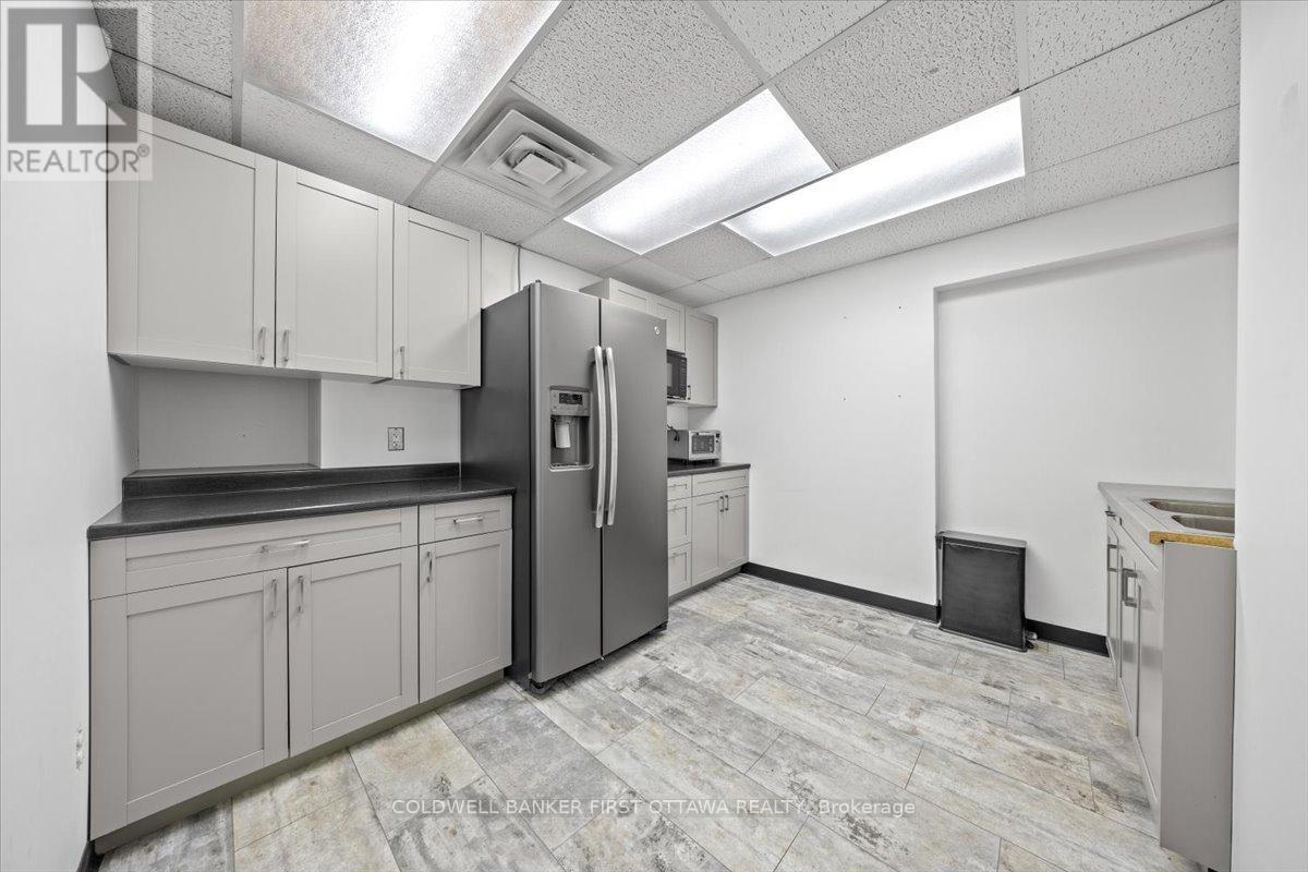 18 - 77 Auriga Drive, Ottawa, Ontario  K2E 7Z7 - Photo 7 - X12756156