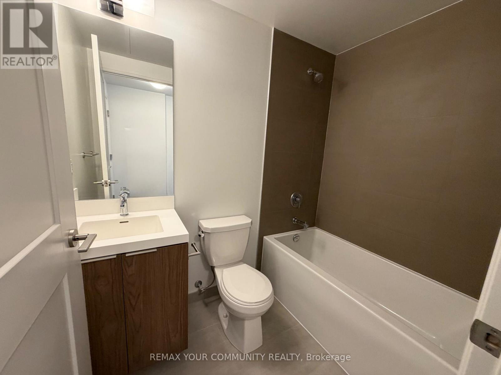 813 - 8 Widmer Street, Toronto (Waterfront Communities), Ontario  M5V 0B8 - Photo 8 - C12756164