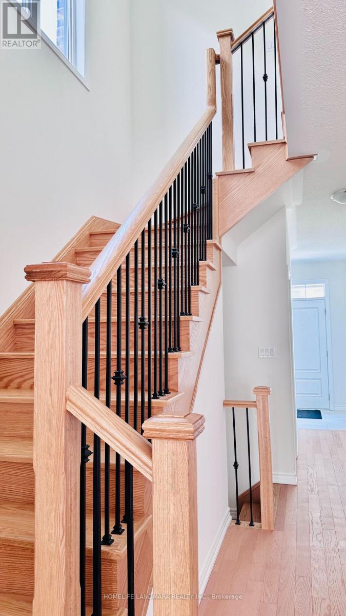 2924 Nakina Street, Pickering, Ontario  L1X 0P7 - Photo 5 - E12756168