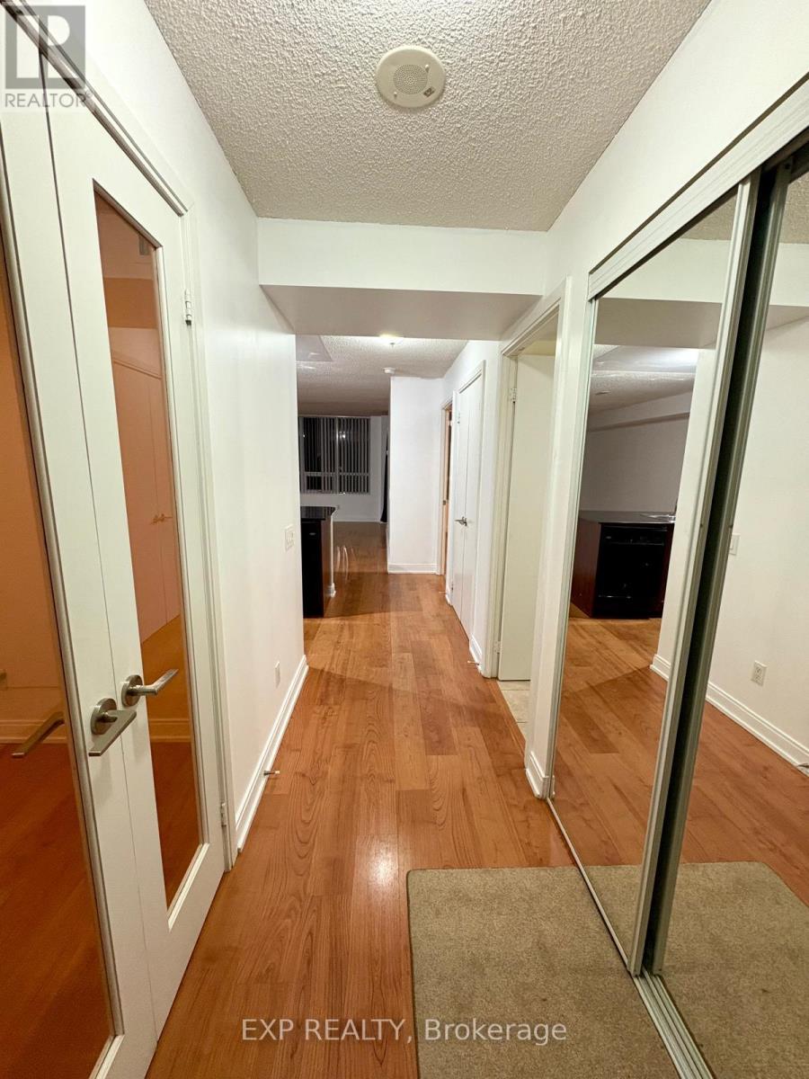 732 - 35 Viking Lane, Toronto, Ontario  M9B 0A2 - Photo 7 - W12606958