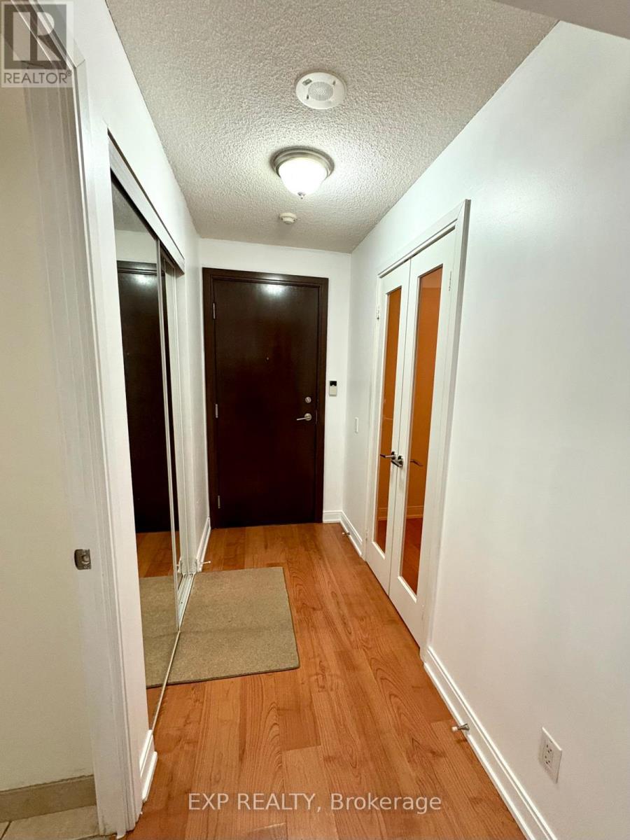 732 - 35 Viking Lane, Toronto, Ontario  M9B 0A2 - Photo 5 - W12606958