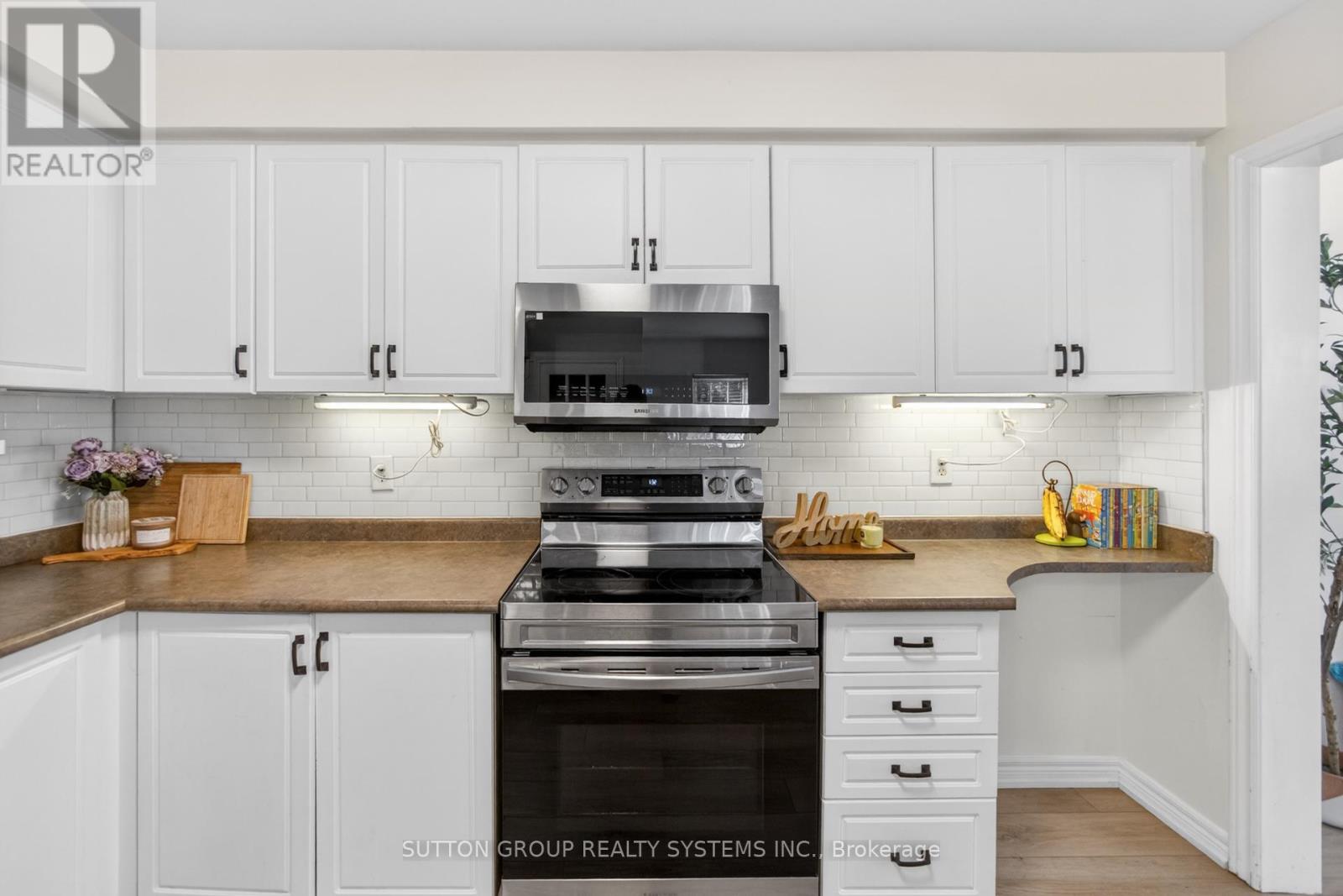 35 - 2871 Darien Road, Burlington, Ontario  L7M 4R6 - Photo 3 - W12756172