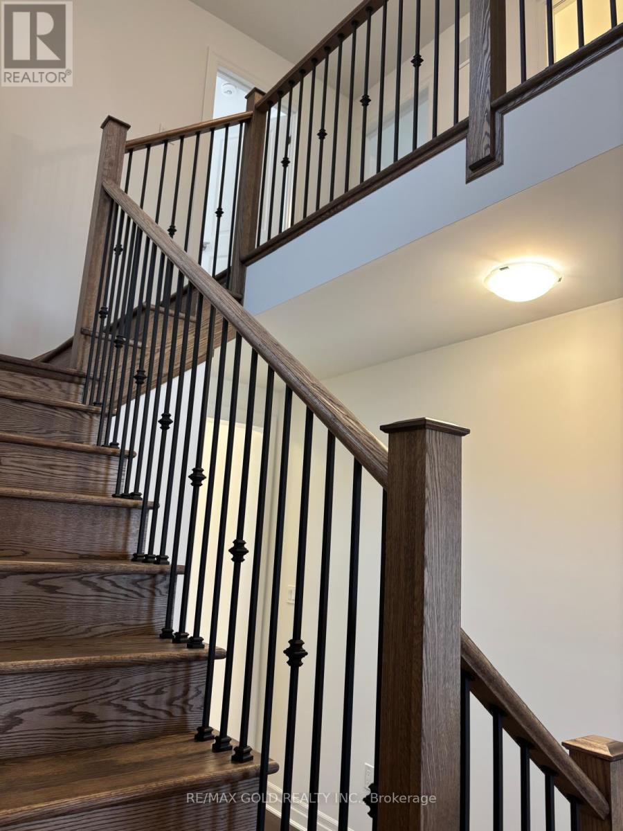 Upper - 275 Rosenberg Way, Kitchener, Ontario  N2R 0S9 - Photo 10 - X12756170