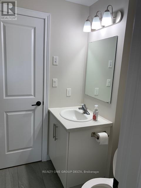 203 - 333 Gosling Gardens, Guelph (Clairfields/hanlon Business Park), Ontario  N1L 0K4 - Photo 4 - X12756178