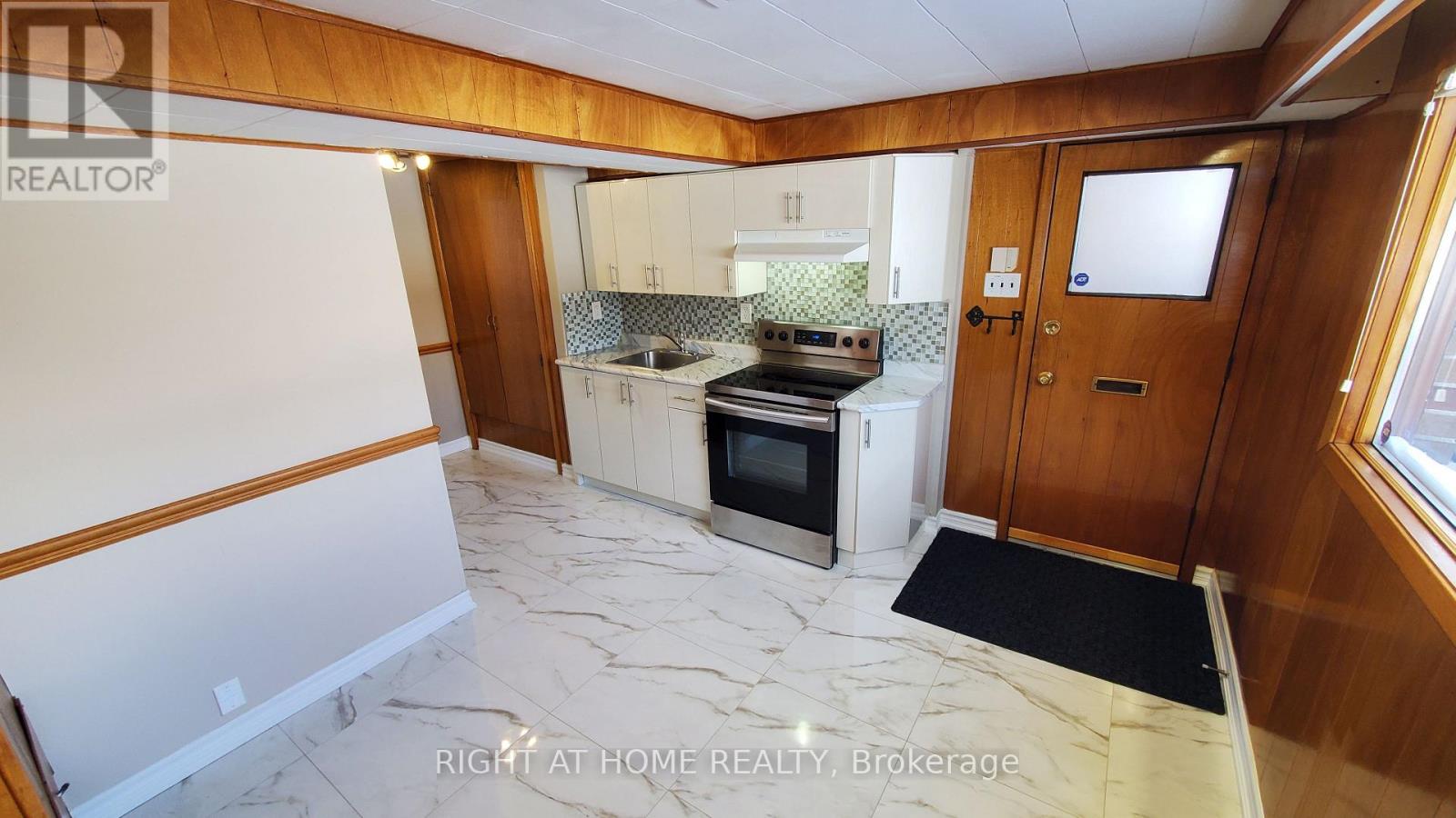 2 - 169 Yorkview Drive, Toronto (Willowdale West), Ontario  M2R 1K2 - Photo 4 - C12756188