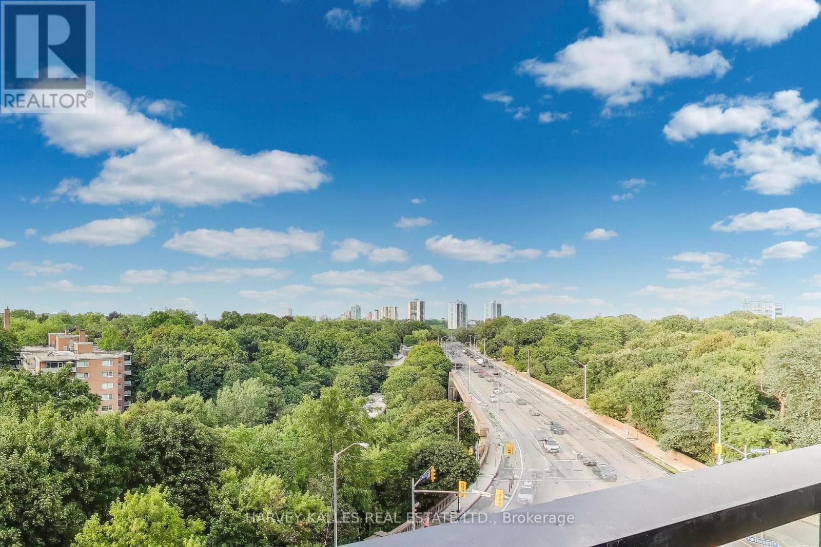 515 - 585 Bloor Street E, Toronto, Ontario  M4W 0B3 - Photo 11 - C12756194