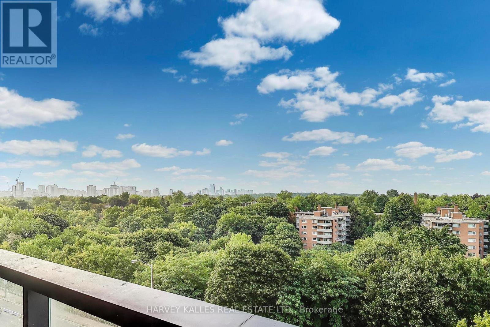 515 - 585 Bloor Street E, Toronto, Ontario  M4W 0B3 - Photo 12 - C12756194