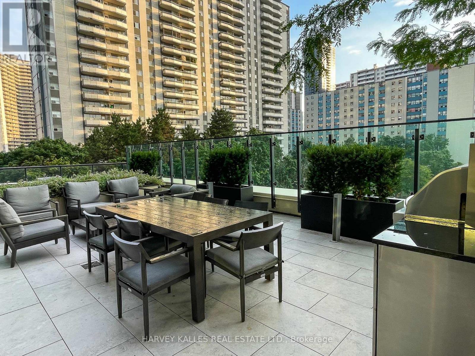 515 - 585 Bloor Street E, Toronto, Ontario  M4W 0B3 - Photo 17 - C12756194