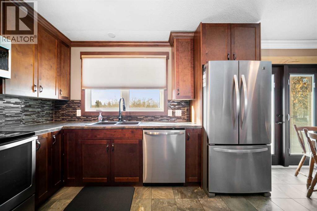 5304 56 Street, Camrose, Alberta  T4V 2E4 - Photo 12 - A2283693