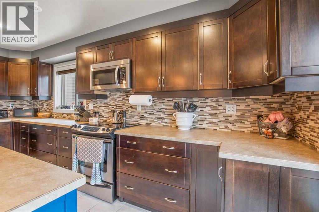 13 Blackstone Avenue, Lacombe, Alberta  T4L 1P8 - Photo 14 - A2282896