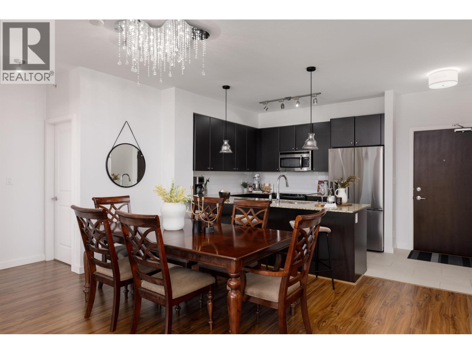 404 265 Ross Drive, New Westminster, British Columbia  V3L 0C8 - Photo 5 - R3083782