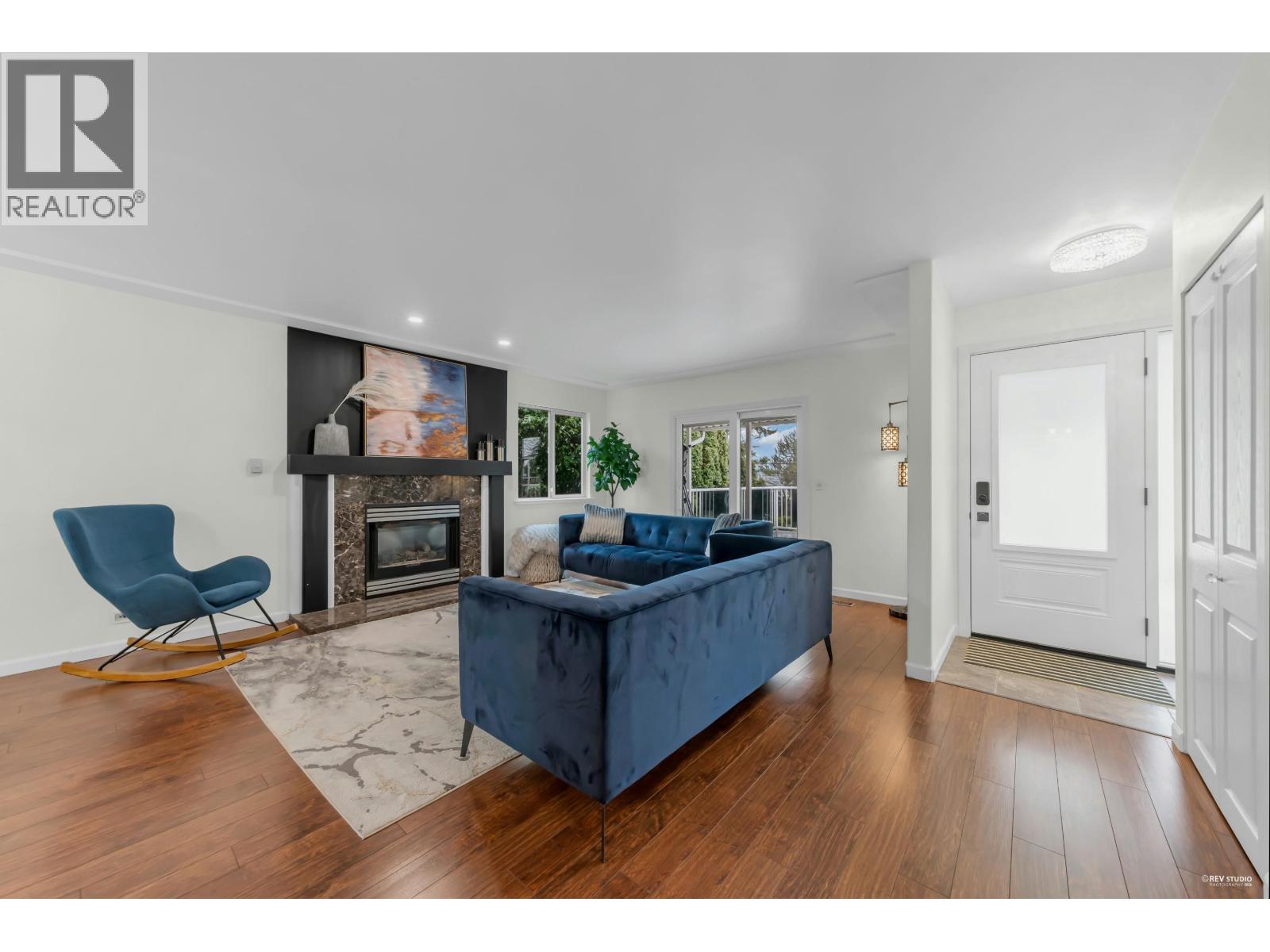 2093 Concord Avenue, Coquitlam, British Columbia  V3K 1K4 - Photo 9 - R3086306