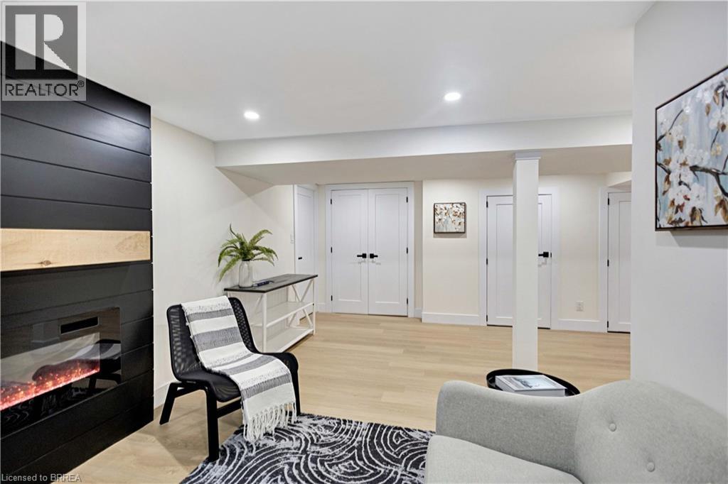 269 East 28th Street, Hamilton, Ontario  L8V 3J2 - Photo 28 - 40799552