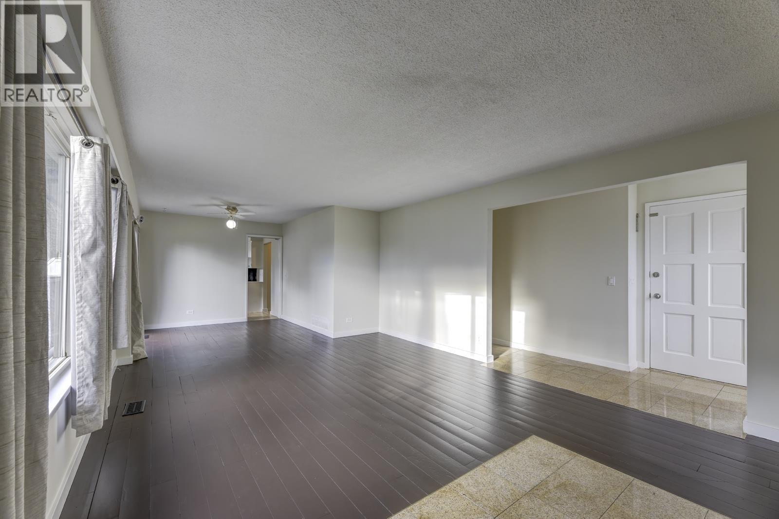 11939 Dover Street, Maple Ridge, British Columbia  V2X 5P6 - Photo 9 - R3086349