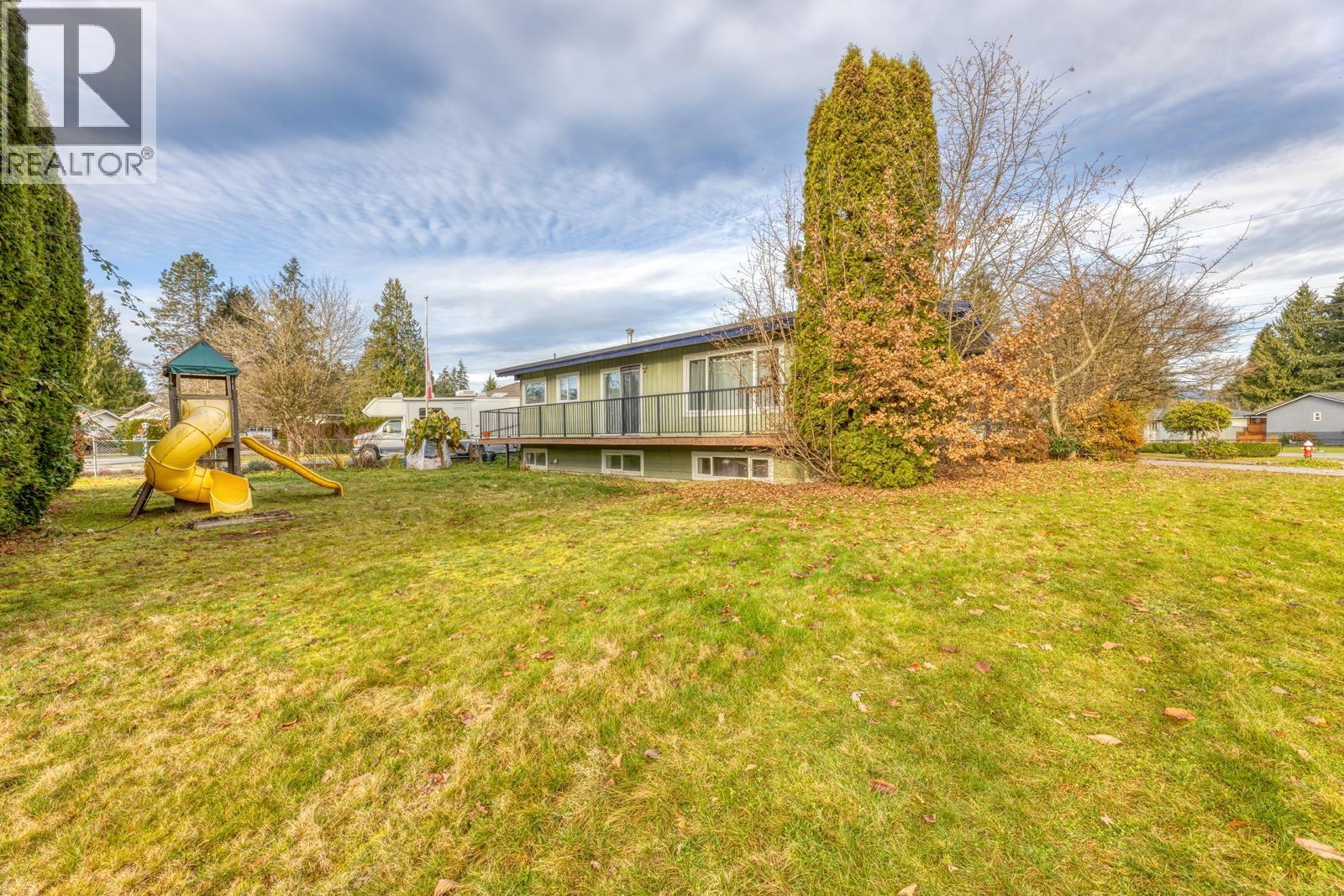 11939 Dover Street, Maple Ridge, British Columbia  V2X 5P6 - Photo 4 - R3086349