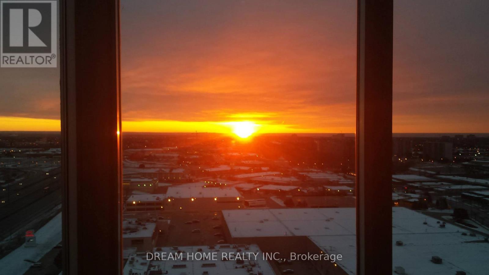 Ph305 - 11 Lee Centre Drive, Toronto, Ontario  M1H 3J5 - Photo 2 - E12756204