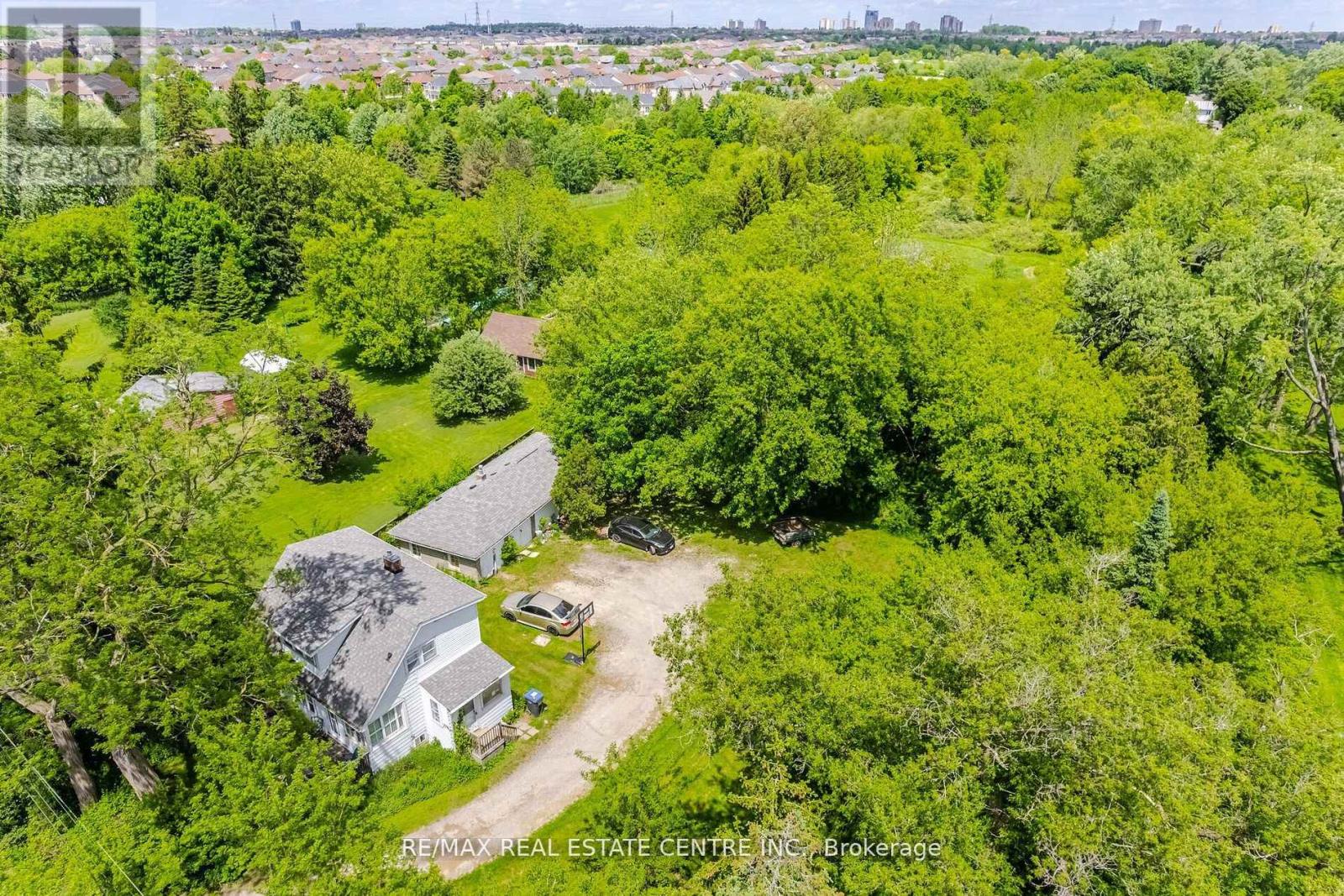 174 Victoria Street, Brampton, Ontario  L6Y 0A6 - Photo 32 - W12756196