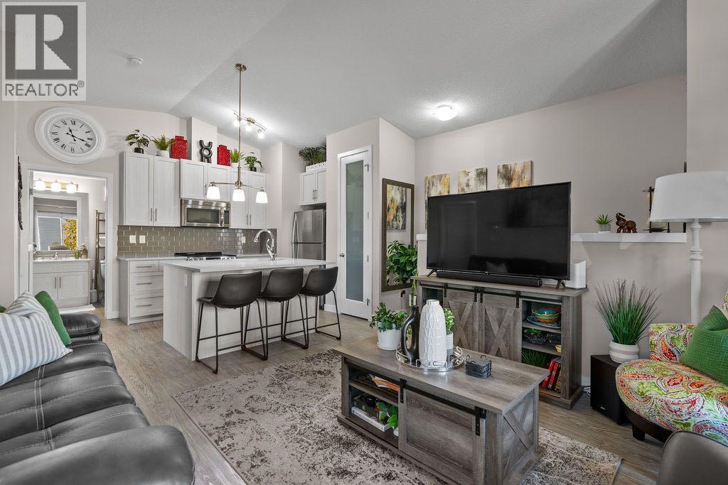 1426, 2461 Baysprings Link Sw, Airdrie, Alberta  T4B 4C6 - Photo 7 - A2264048