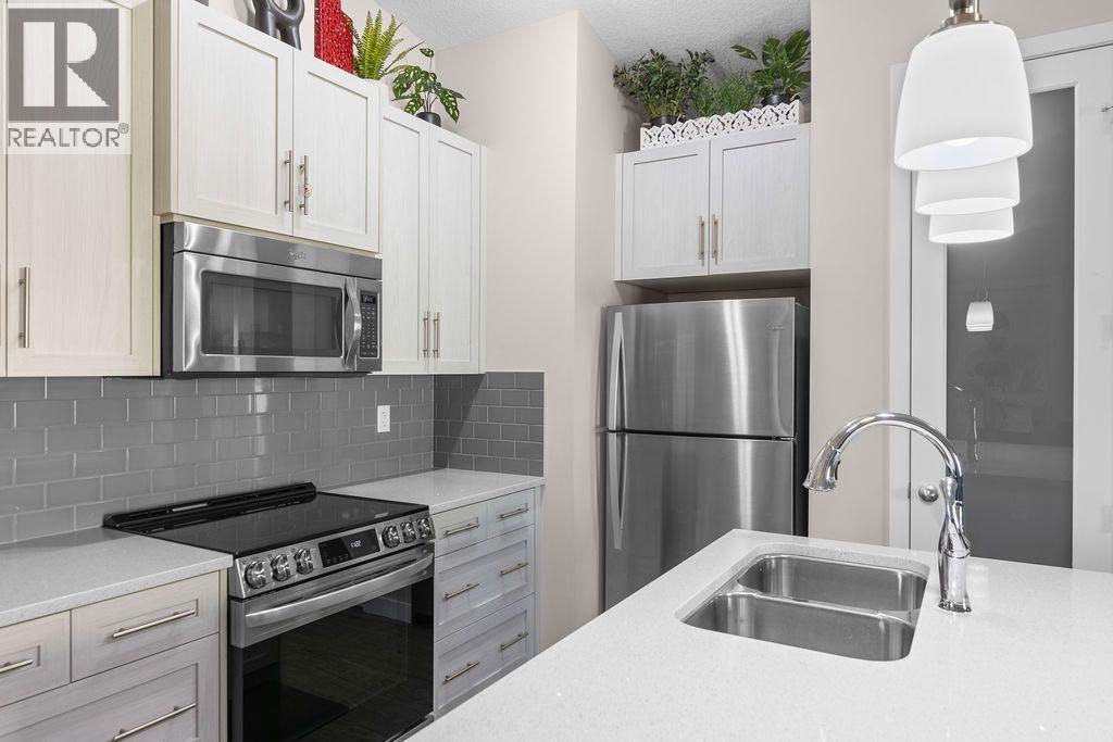 1426, 2461 Baysprings Link Sw, Airdrie, Alberta  T4B 4C6 - Photo 15 - A2264048