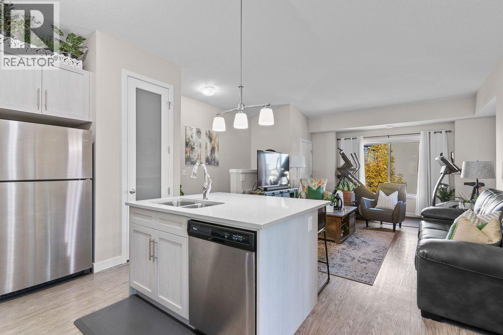 1426, 2461 Baysprings Link Sw, Airdrie, Alberta  T4B 4C6 - Photo 13 - A2264048