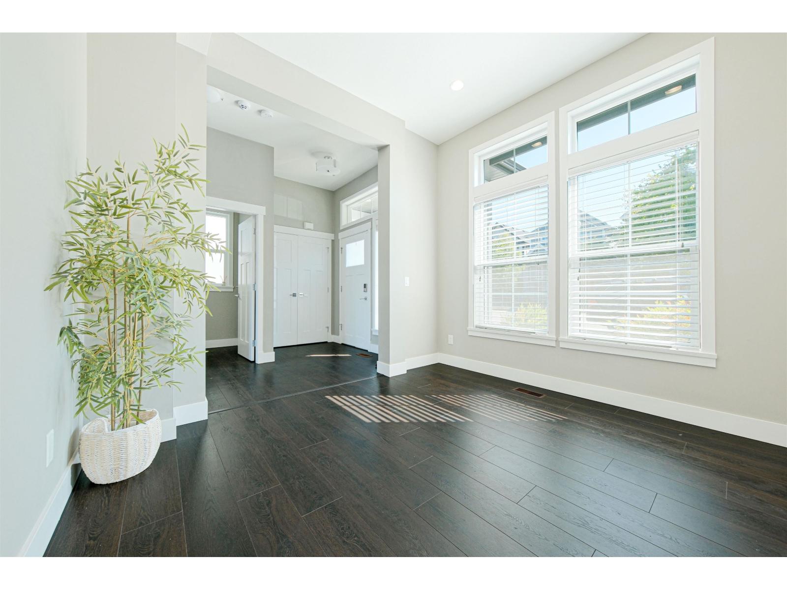 15855 29a Avenue, Surrey, British Columbia  V3Z 0N4 - Photo 7 - R3085948