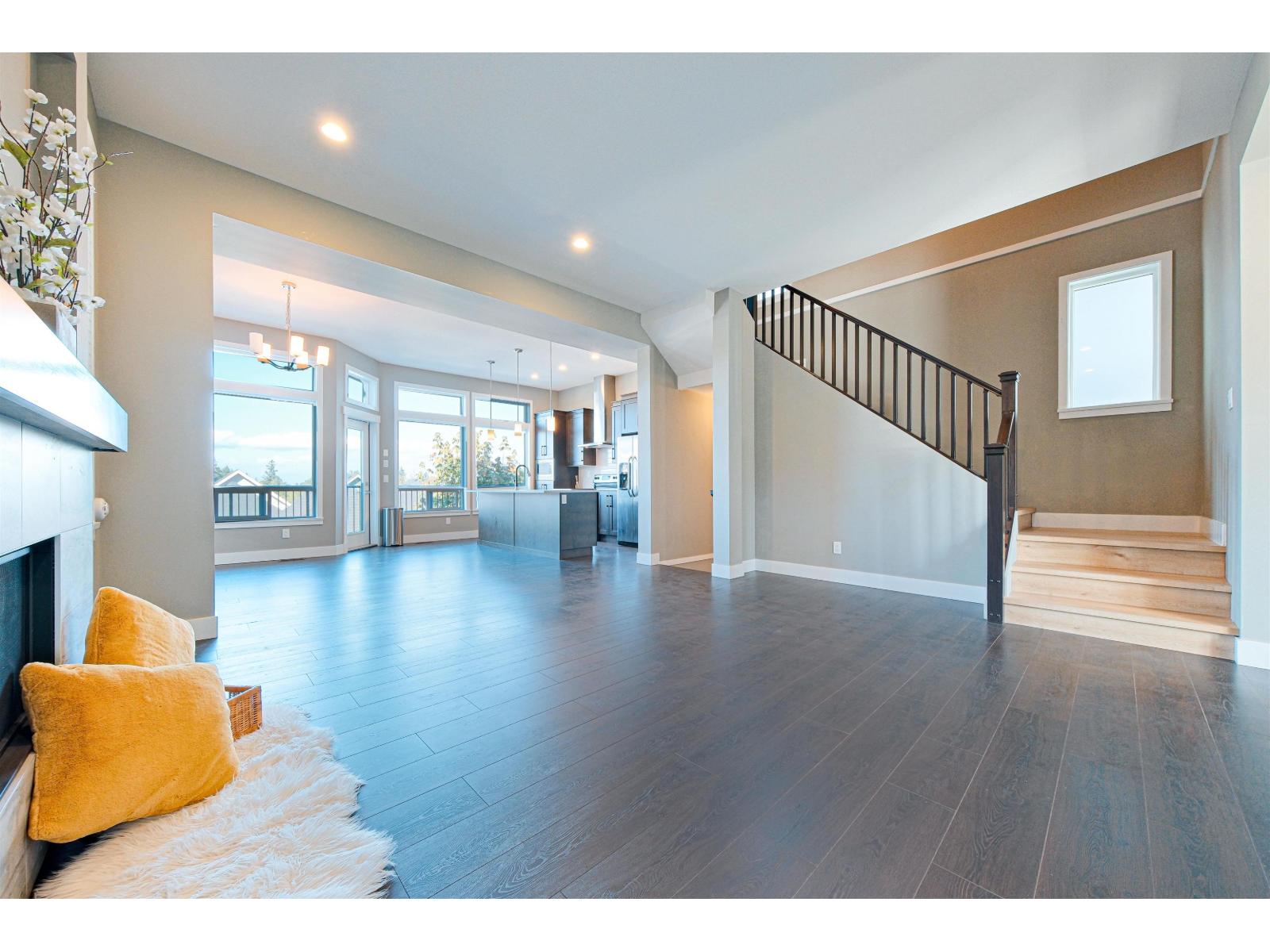 15855 29a Avenue, Surrey, British Columbia  V3Z 0N4 - Photo 5 - R3085948