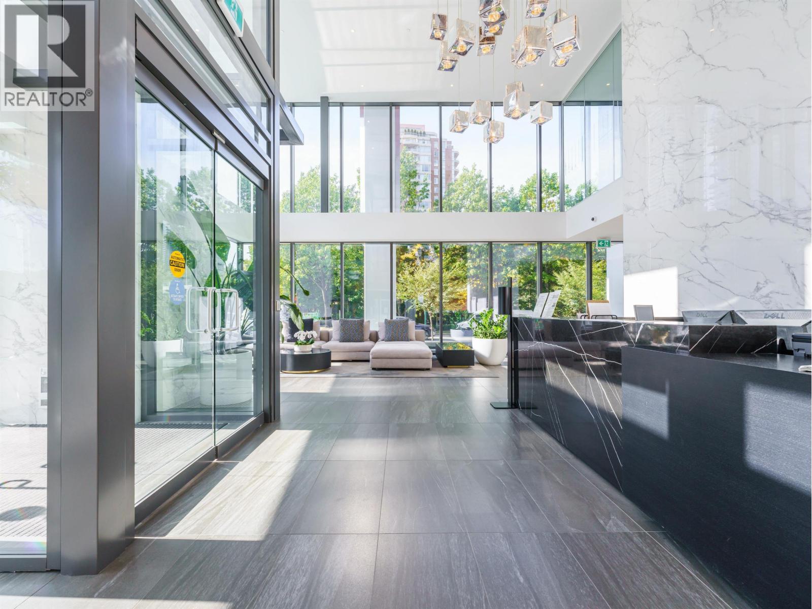 Listing Picture 9 of 30 : 2807 4711 HAZEL STREET, Burnaby / 本拿比 - 魯藝地產 Yvonne Lu Group - MLS Medallion Club Member