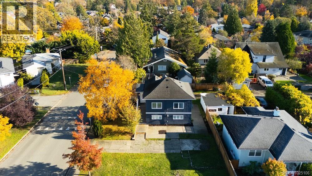 1865 Quamichan St, Victoria, British Columbia  V8S 2B7 - Photo 25 - 1025106