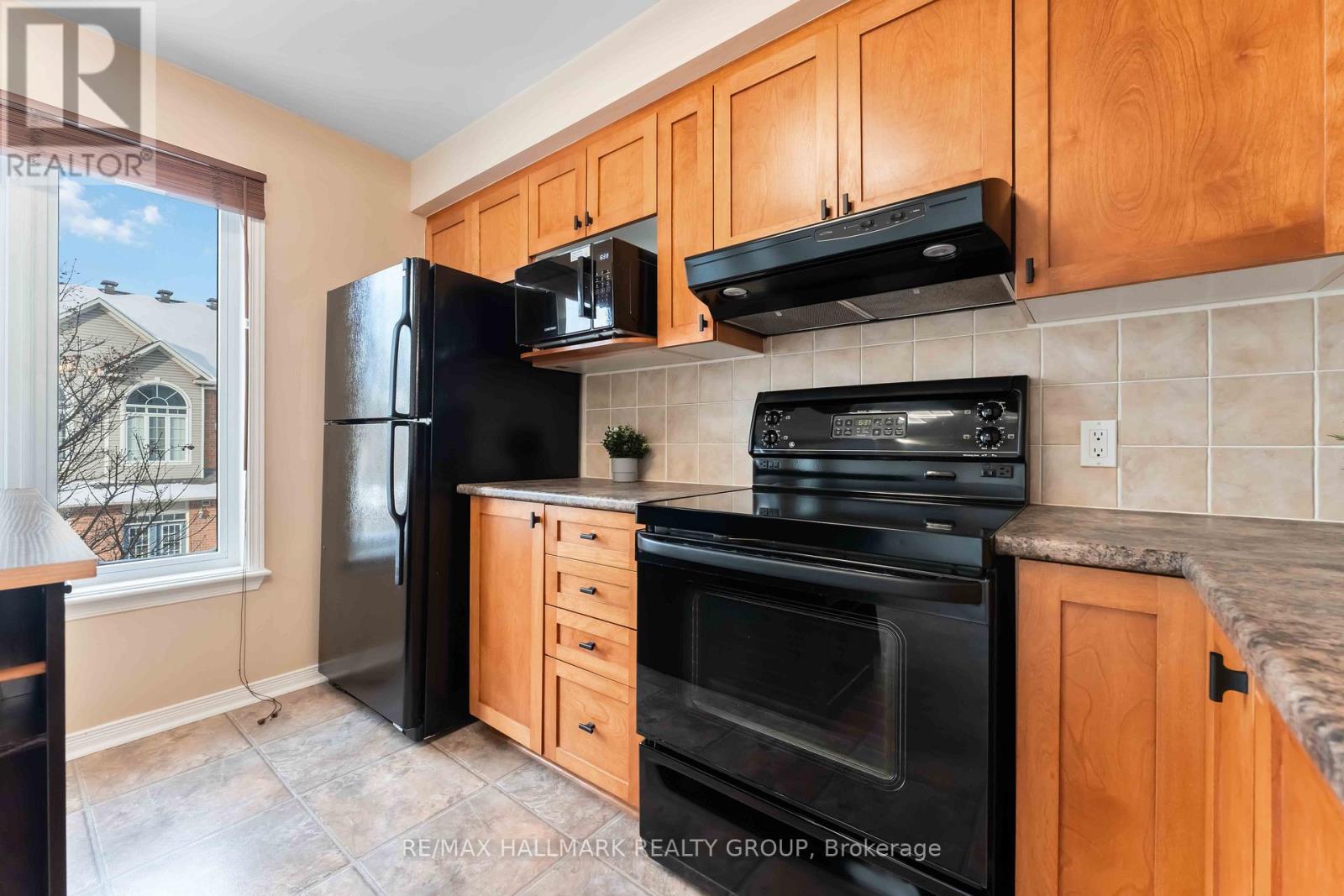 13 - 123 Gatestone Private, Ottawa, Ontario  K1J 1K5 - Photo 12 - X12756248