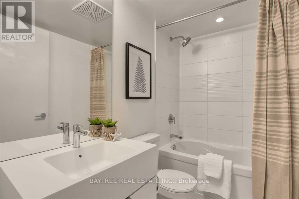 2607 - 21 Iceboat Terrace, Toronto (Waterfront Communities), Ontario  M5V 4A9 - Photo 9 - C12756272