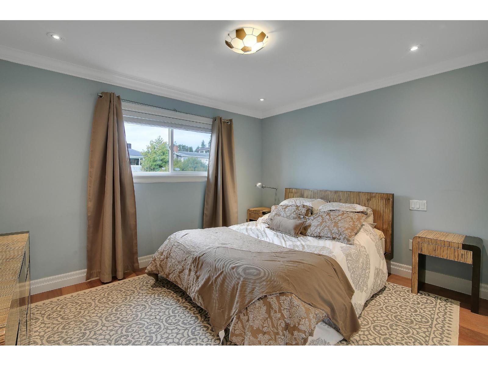 1050 Parker Street, White Rock, British Columbia  V4B 4R7 - Photo 24 - R3086294