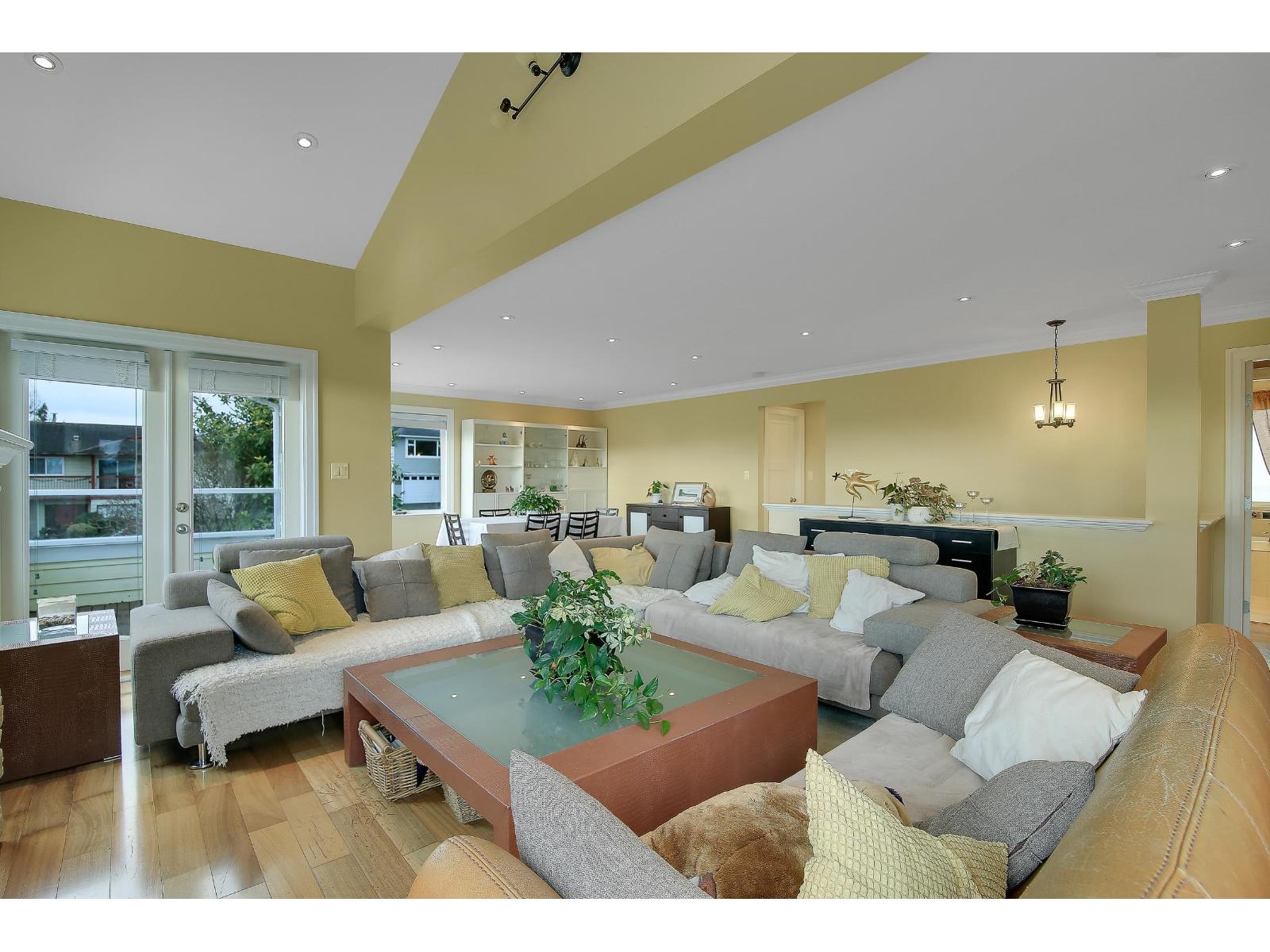 1050 Parker Street, White Rock, British Columbia  V4B 4R7 - Photo 15 - R3086294