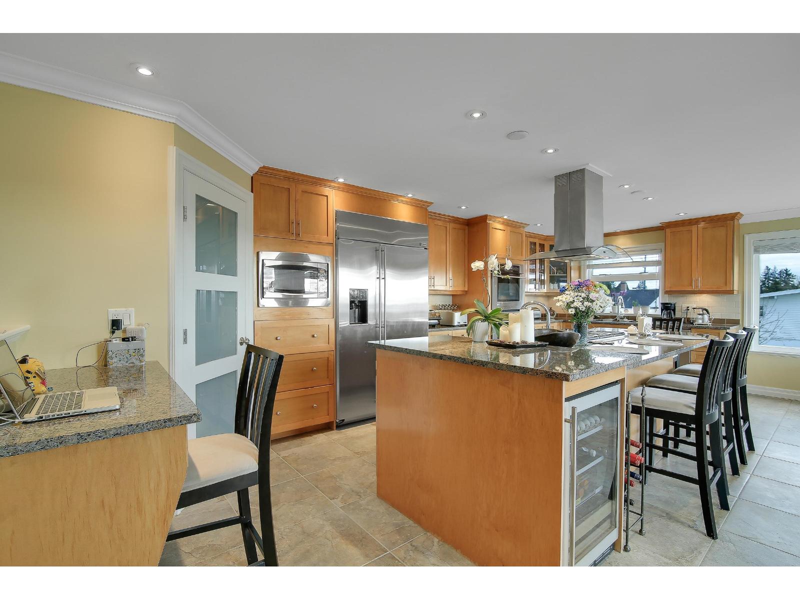 1050 Parker Street, White Rock, British Columbia  V4B 4R7 - Photo 10 - R3086294