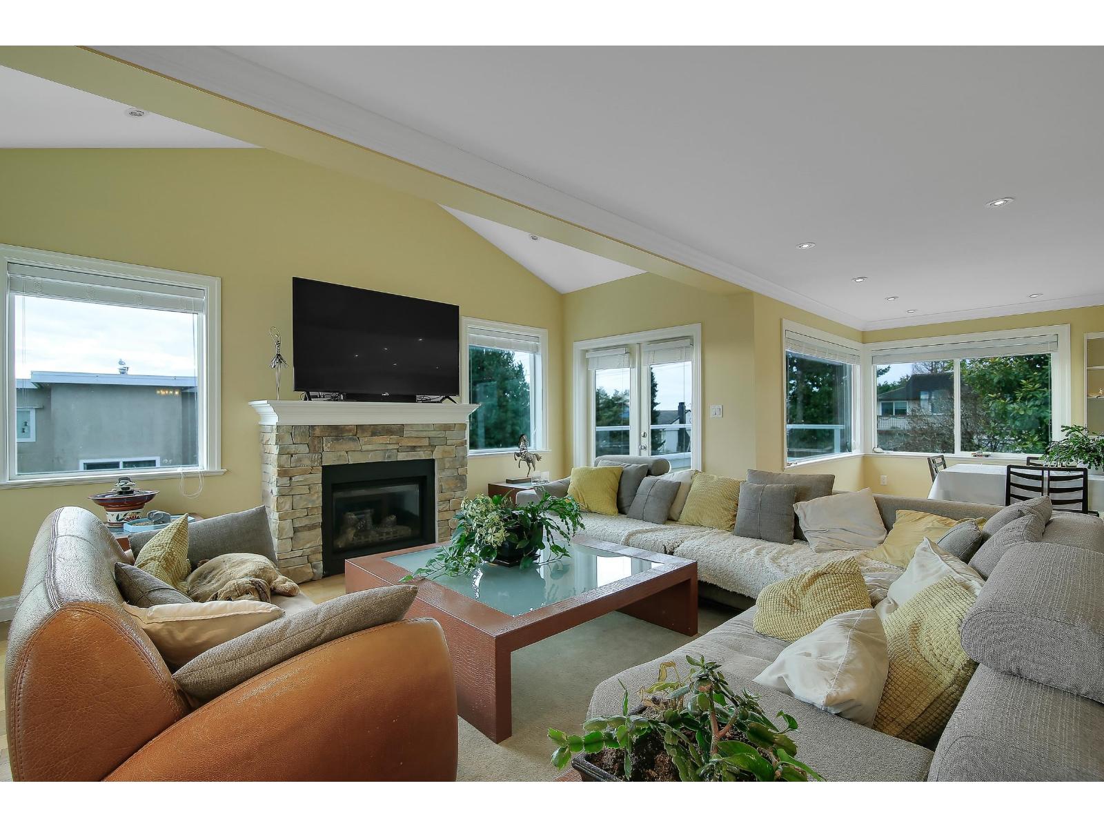 1050 Parker Street, White Rock, British Columbia  V4B 4R7 - Photo 16 - R3086294