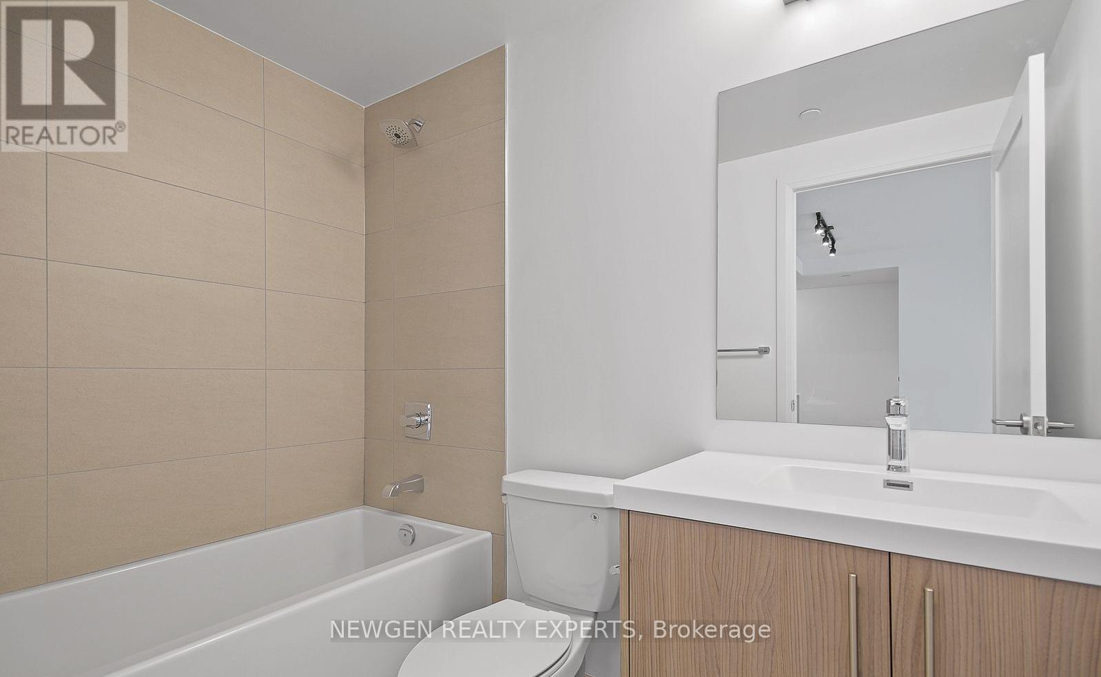 1904 - 286 Main Street, Toronto, Ontario  M4C 0B3 - Photo 11 - E12756228