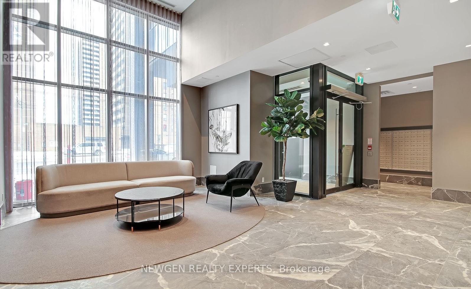 1904 - 286 Main Street, Toronto, Ontario  M4C 0B3 - Photo 19 - E12756228