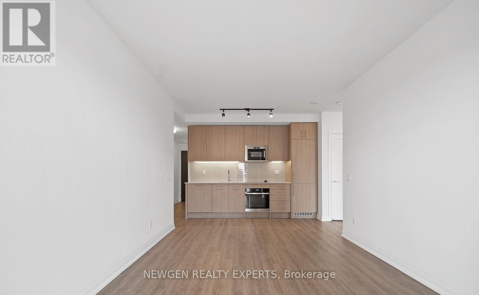 1904 - 286 Main Street, Toronto, Ontario  M4C 0B3 - Photo 9 - E12756228