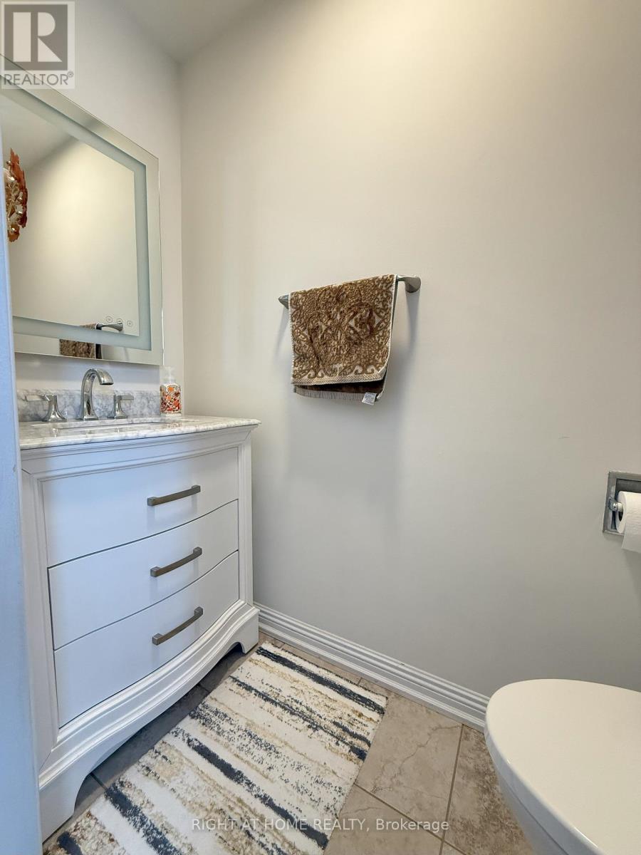 40 Holland River Blv. Boulevard, East Gwillimbury, Ontario  L9N 1C4 - Photo 16 - N12756220