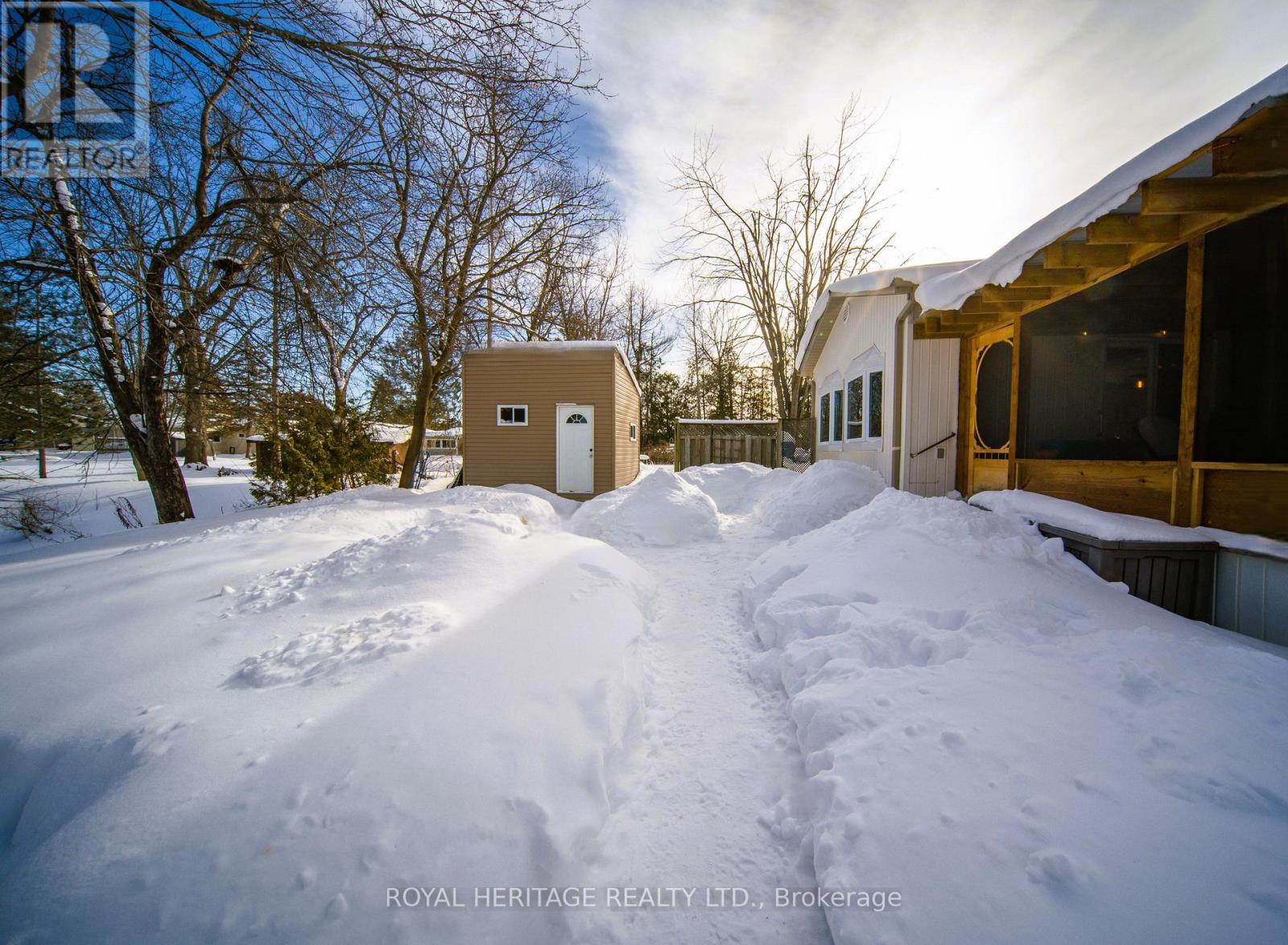 104 Linden Lane, Innisfil, Ontario  L9S 1N4 - Photo 36 - N12756222