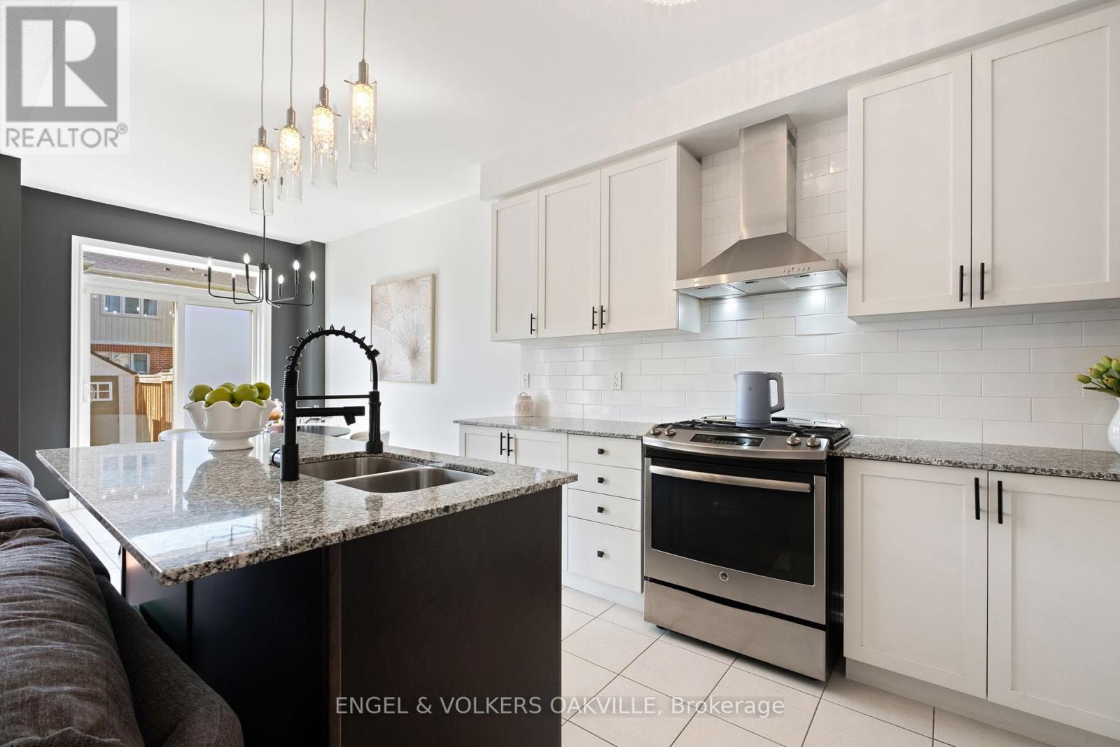 33 Sharpe Crescent, New Tecumseth (Tottenham), Ontario  L0G 1W0 - Photo 21 - N12756226