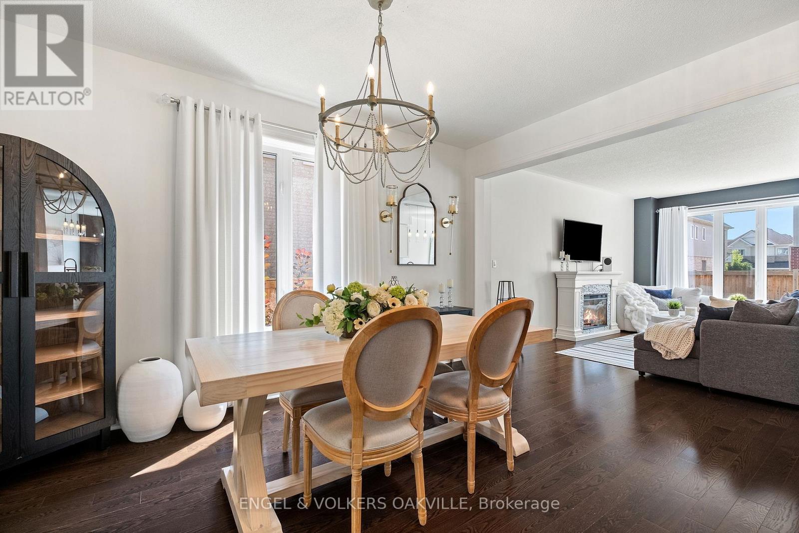 33 Sharpe Crescent, New Tecumseth (Tottenham), Ontario  L0G 1W0 - Photo 8 - N12756226