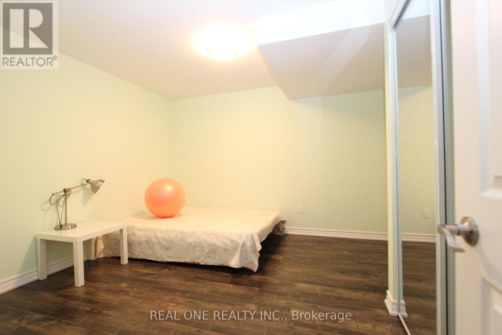 2 Delisle Street, Richmond Hill (Devonsleigh), Ontario  L4S 2R3 - Photo 42 - N12756256