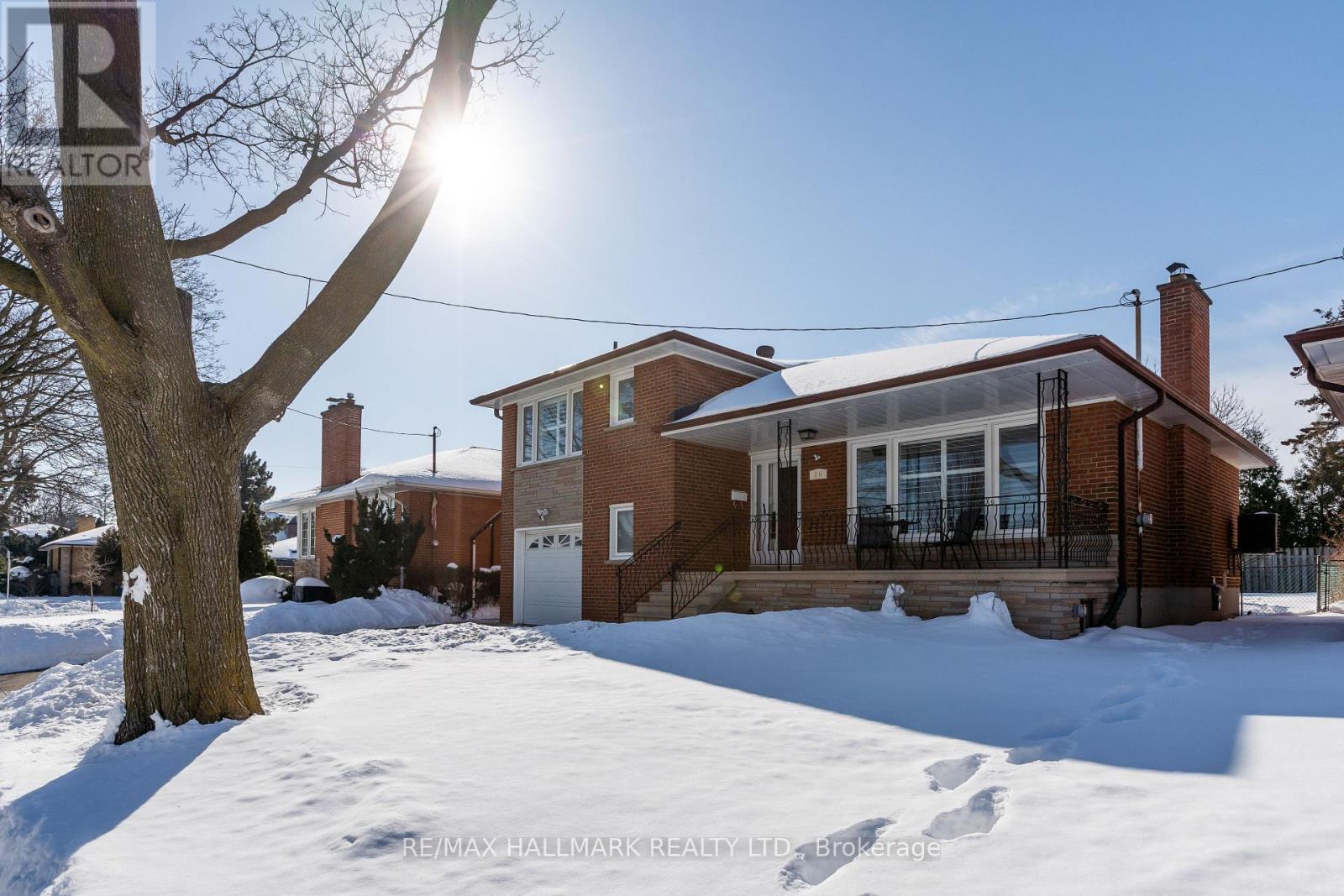 16 Marblehead Road, Toronto (Kingsview Village-The Westway), Ontario  M9R 3B6 - Photo 37 - W12756268