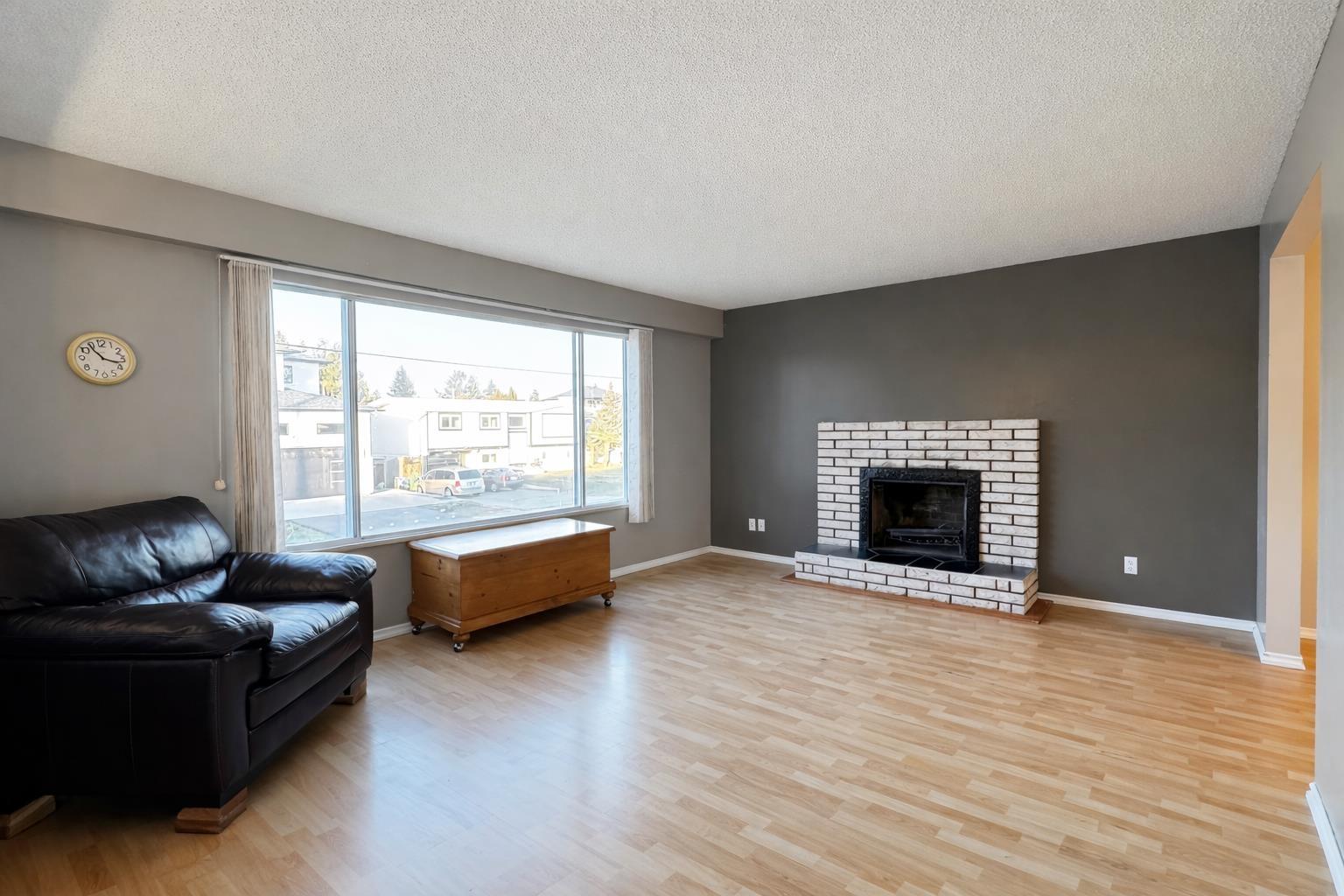 32052 Melmar Avenue, Abbotsford, British Columbia  V2T 1E6 - Photo 12 - R3085943