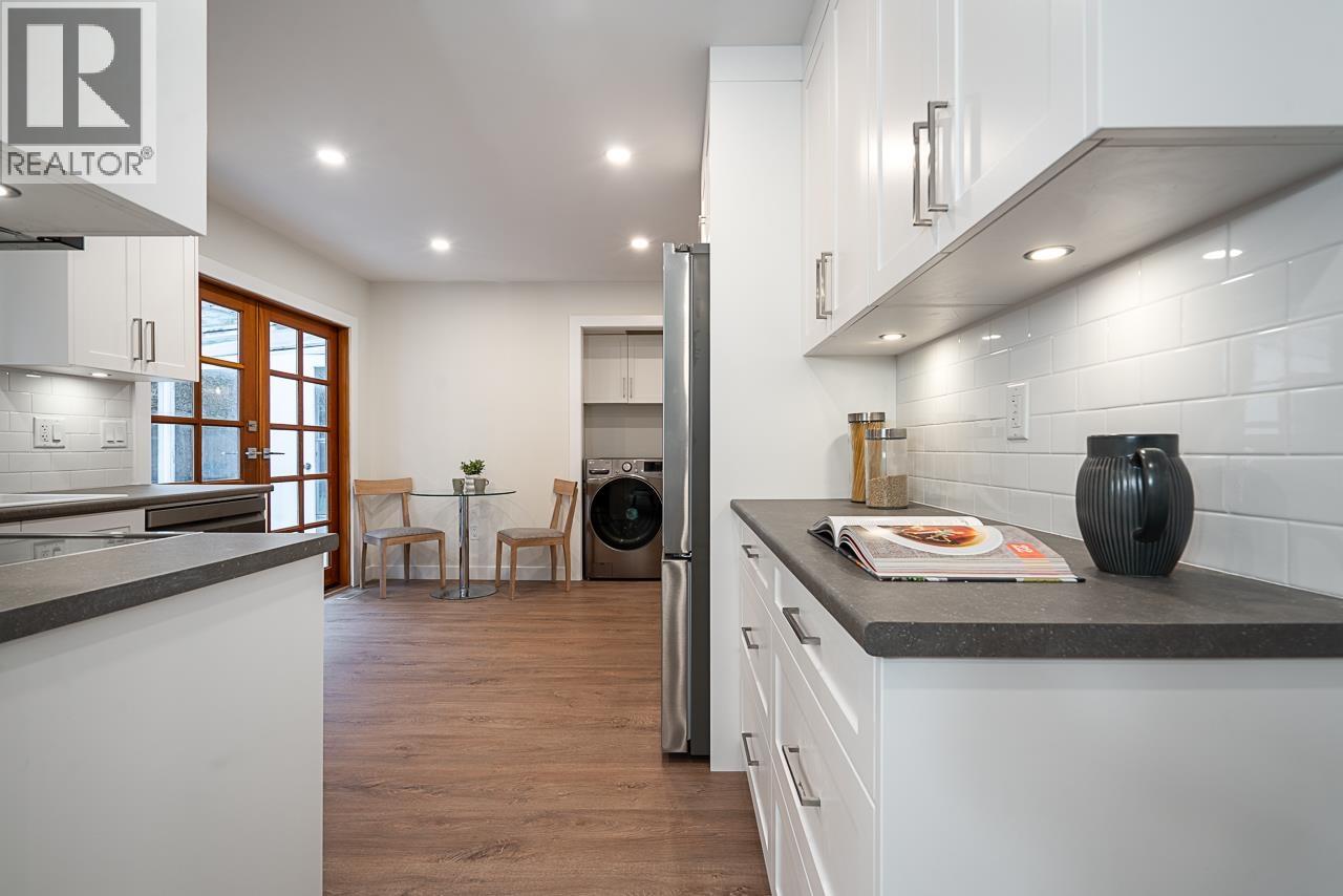 2266 Swinburne Avenue, North Vancouver, British Columbia  V7H 1L1 - Photo 14 - R3086289