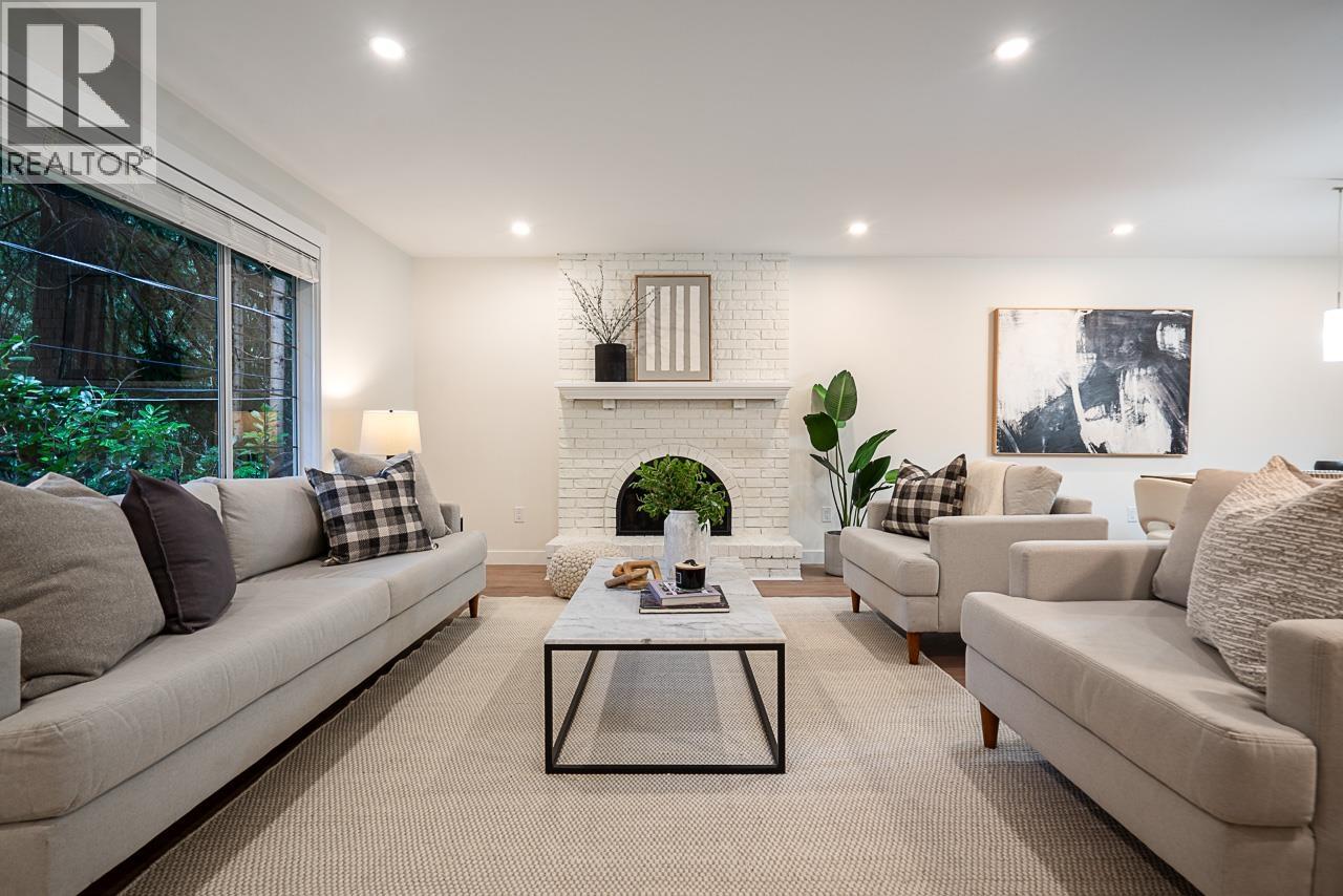 2266 Swinburne Avenue, North Vancouver, British Columbia  V7H 1L1 - Photo 5 - R3086289