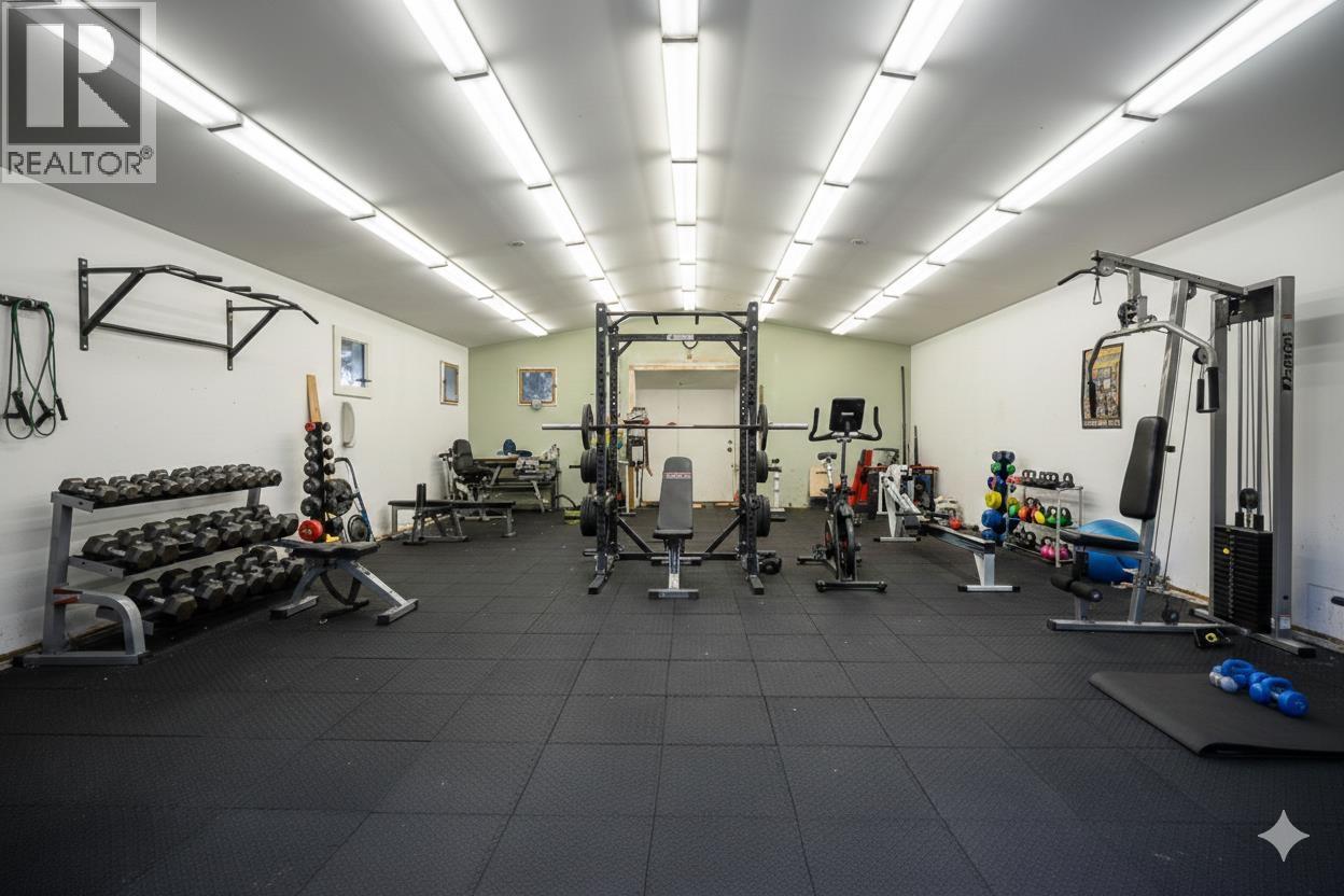 2266 Swinburne Avenue, North Vancouver, British Columbia  V7H 1L1 - Photo 19 - R3086289