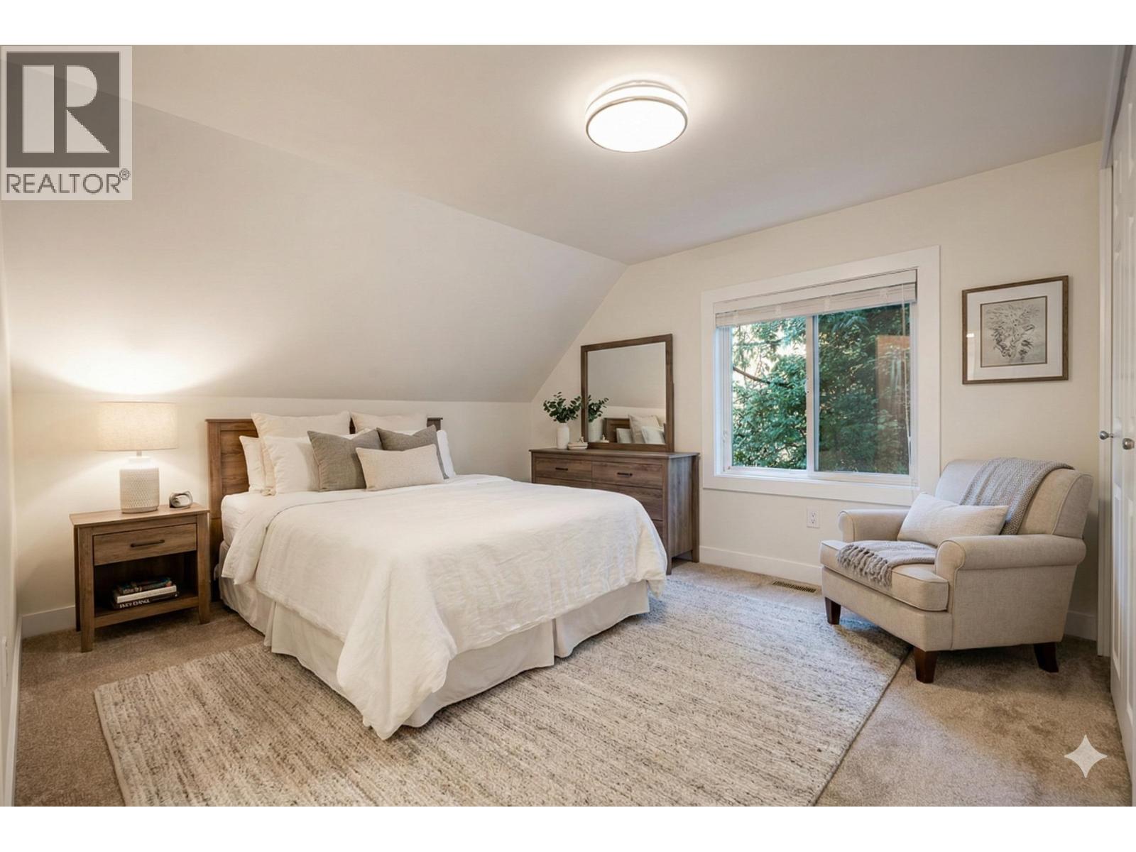 2266 Swinburne Avenue, North Vancouver, British Columbia  V7H 1L1 - Photo 29 - R3086289