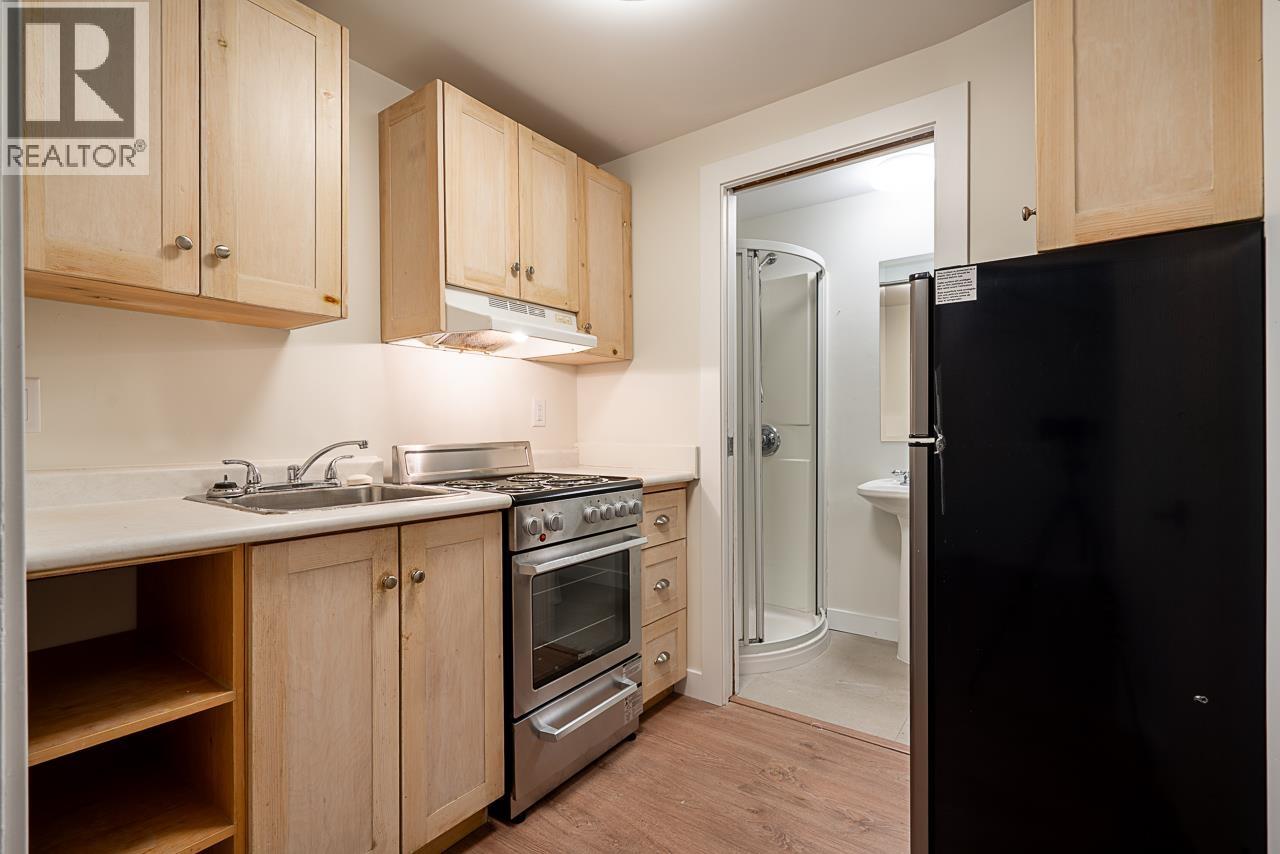 2266 Swinburne Avenue, North Vancouver, British Columbia  V7H 1L1 - Photo 32 - R3086289