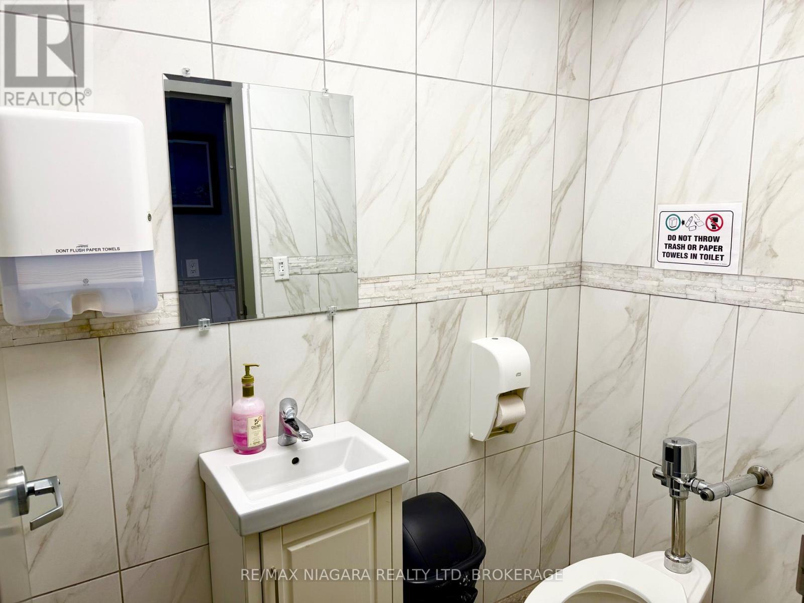 5 - 4632 Victoria Avenue, Niagara Falls, Ontario  L2E 4B7 - Photo 24 - X12756296